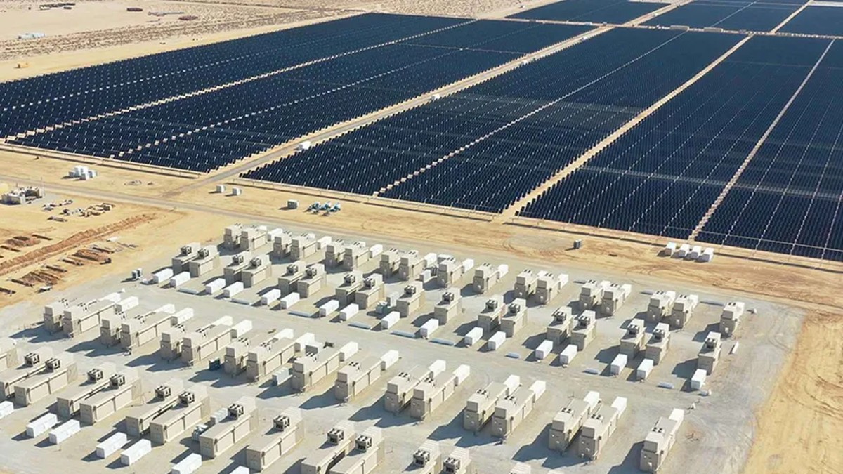 US's largest solar + battery storage