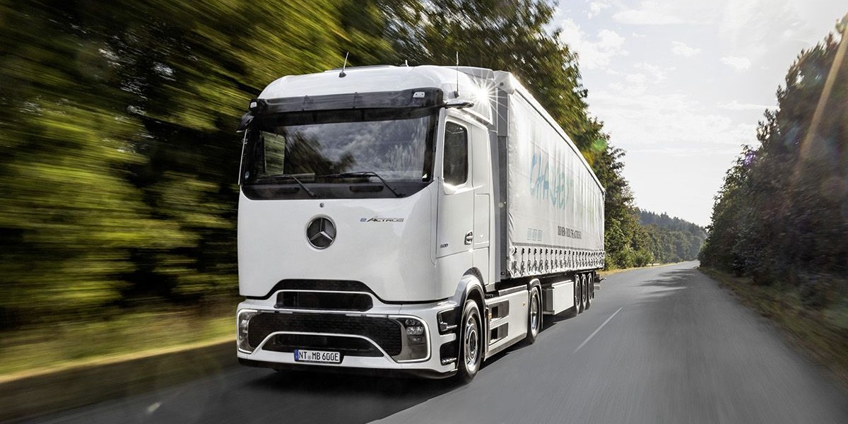 Holcim, a global leader in building materials and solutions, has recently made a significant commitment to sustainability by placing a purchase order for 1,000 Mercedes electric semi trucks.
