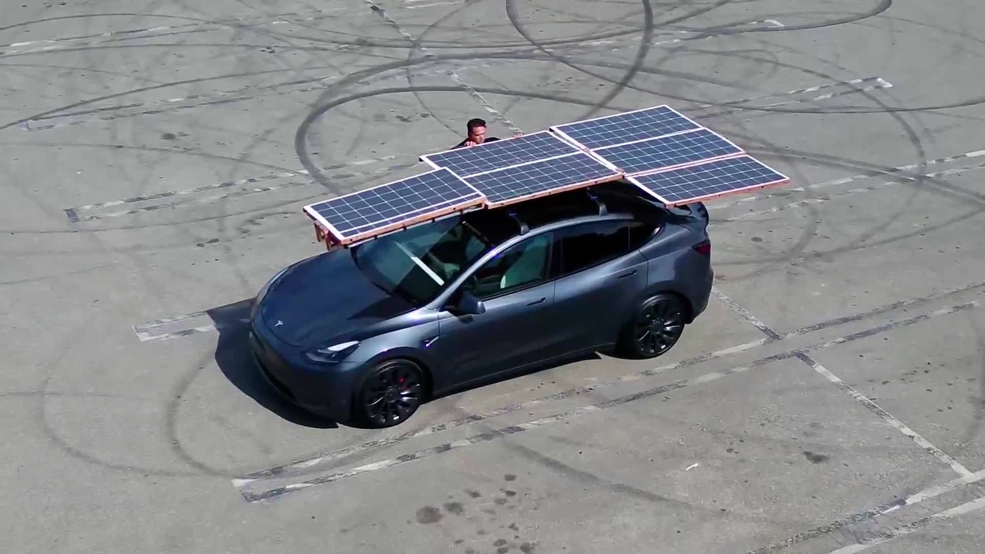 Tesla owner builds his own deployable solar roof for Model Y | Electrek