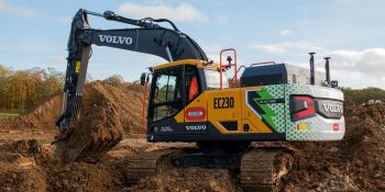 Volvo EC230 Electric debuts in France with sustainable partnership