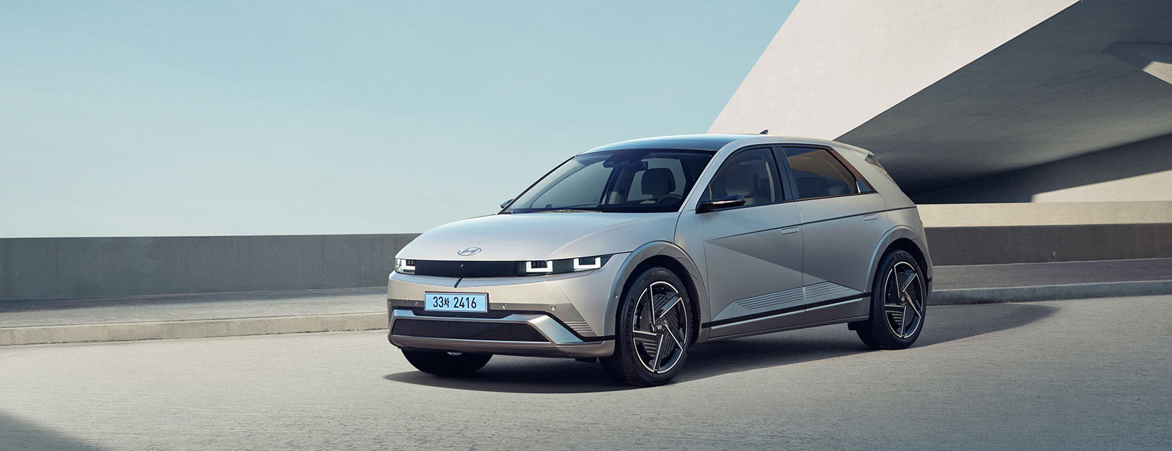 Hyundai Ioniq 5 refresh details - OTA updates, bigger battery, and a ...