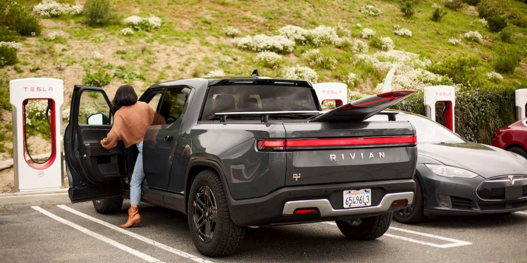 Rivian's-legal-battle-Tesla