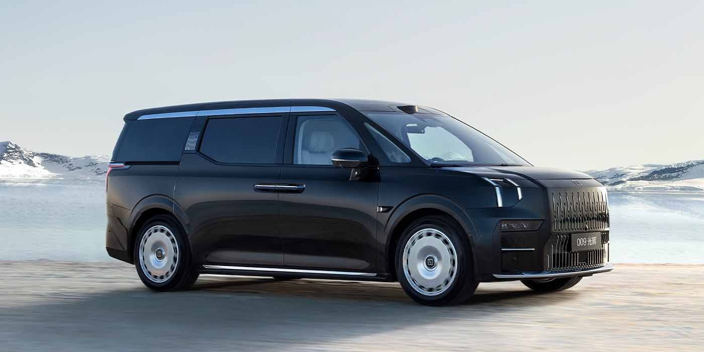 ZEEKR unveils deluxe MPV with marble called the 009 Grand