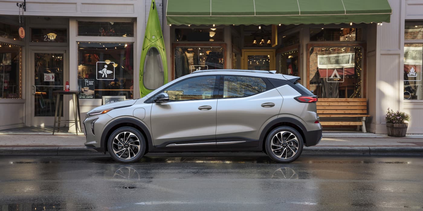 Chevy Malibu Bolt EV 1 - Auto Recent