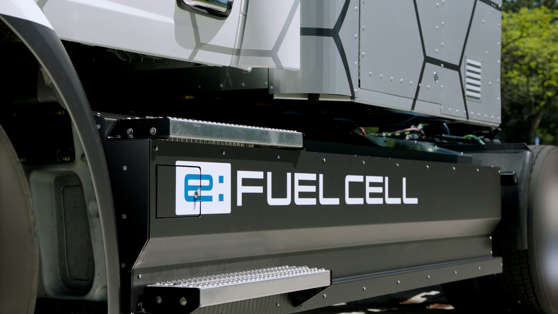 Honda debuts hydrogen-powered Class 8 fuel cell Semi truck concept – Electrek