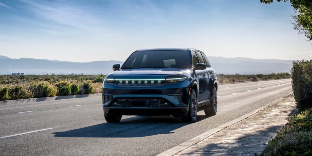 Jeep's-electric-Wagoneer-driving