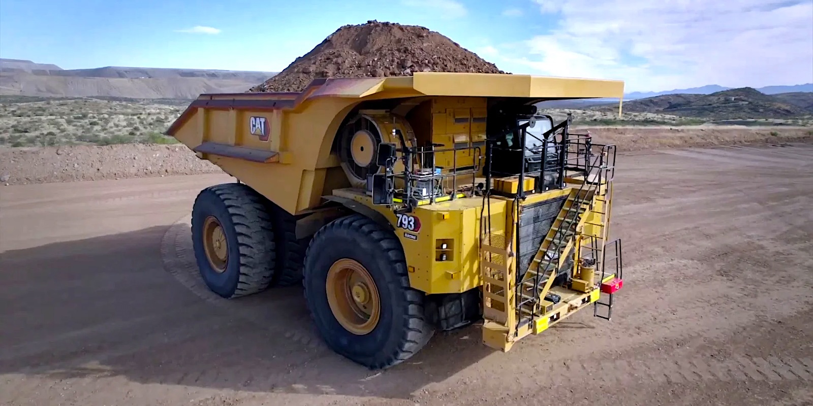 Caterpillar is putting MASSIVE 240-ton electric haul truck to work in Vale mine – Electrek