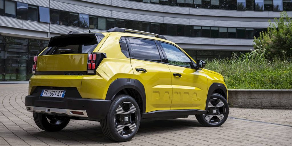 Fiat-Grande-Panda-EV-back