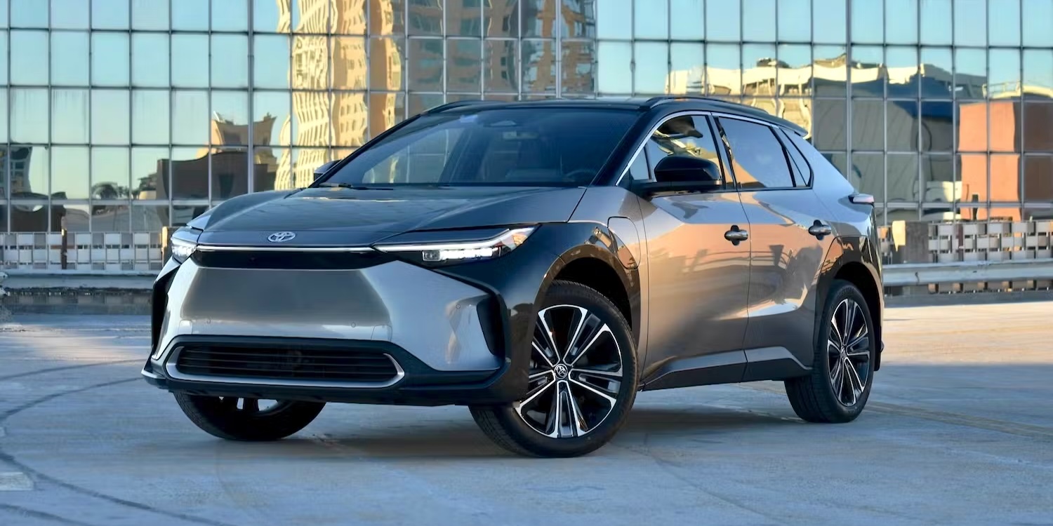 The all-electric bZ4X also has one of the best financing deals with 0% APR for 72 months plus $2,500 in TFS APR Cash in many regions. In Texas and other Gulf States, the XLE trim is just $20 per month more expensive to lease than a RAV4 LE despite a $15,000 difference in MSRP.