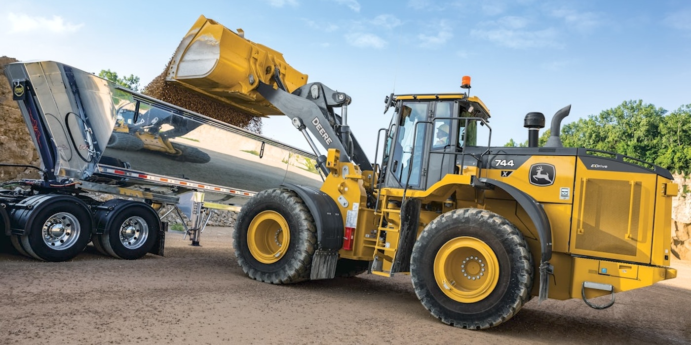 Deere Intros “Technology-Packed” 744 and 824 X-Tier Wheel Loaders