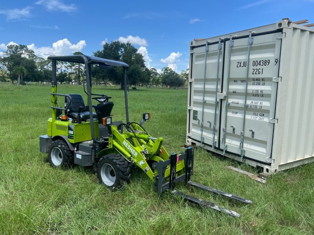 tractor and container - Auto Recent