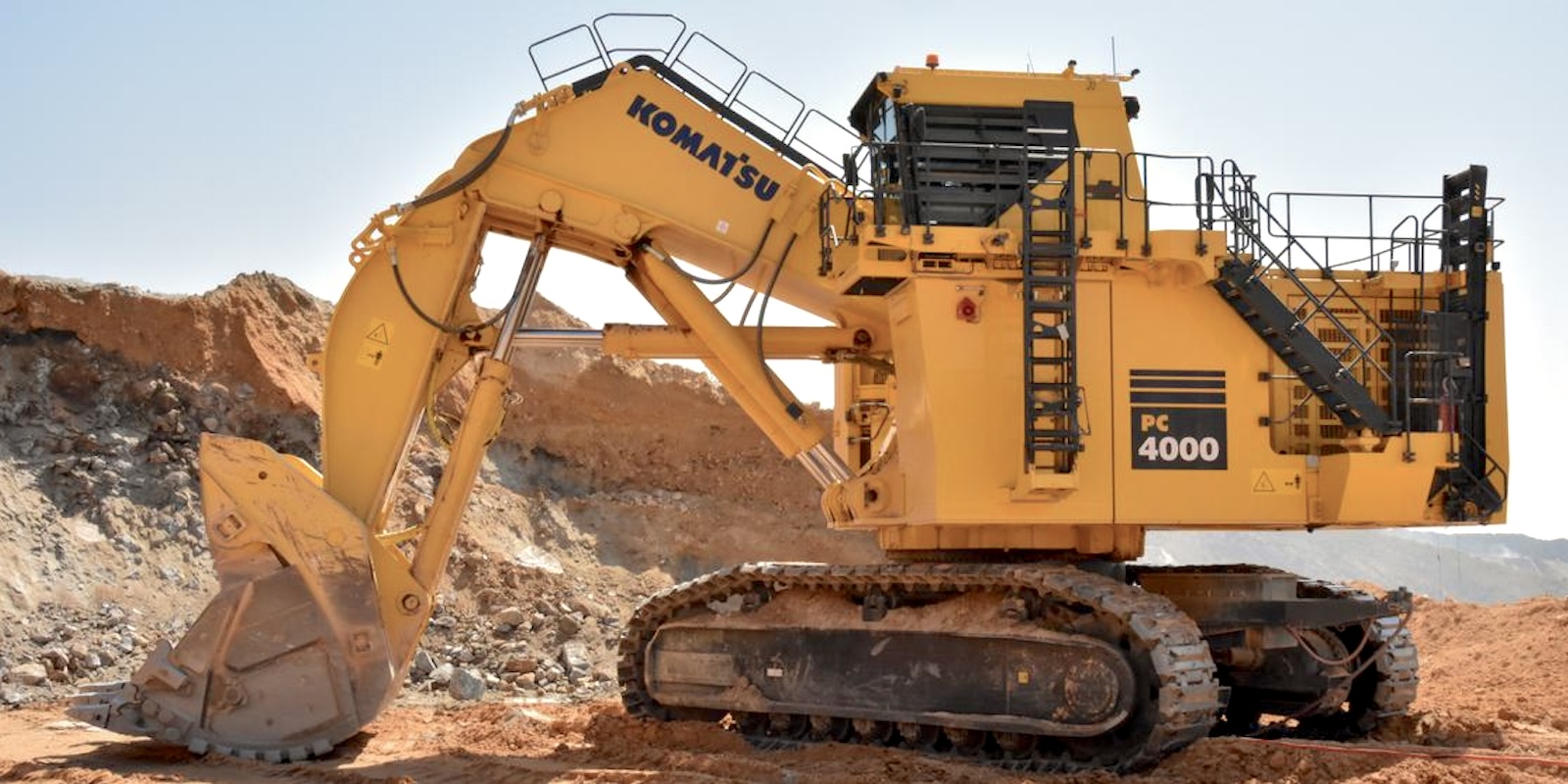 Komatsu mining excavator combines digging force of diesel machines with lower carbon footprint of electric