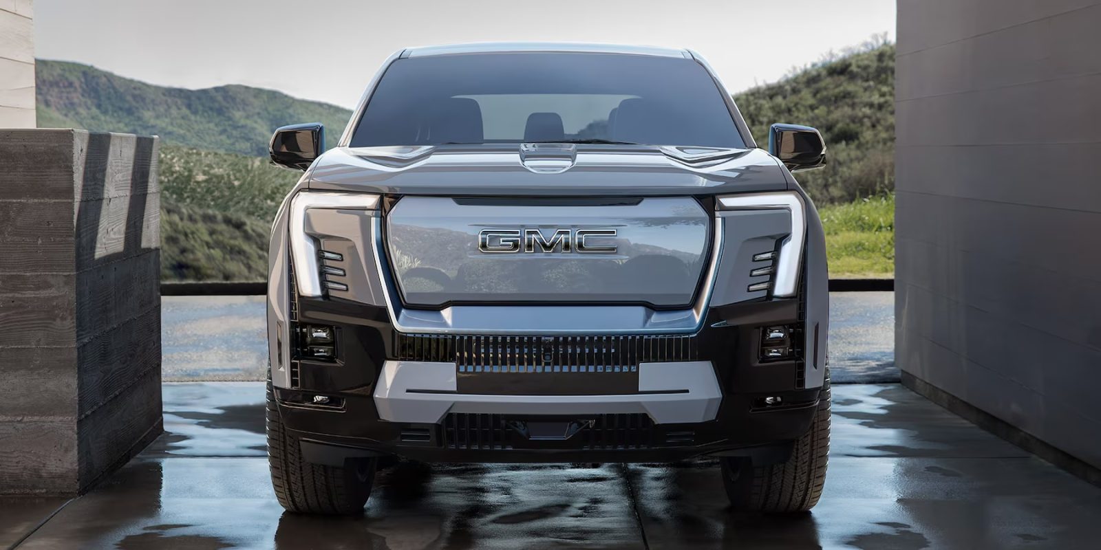 GMC quietly reveals 2025 Sierra EV Denali with ,000 lower starting price