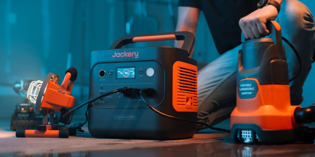 Jackery Explorer 2000 v2 portable power station