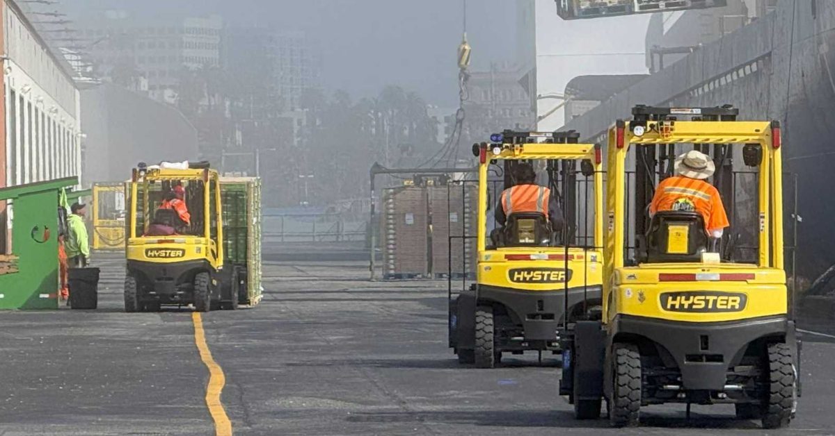 This Port of LA terminal just ditched all propane forklifts for electric
