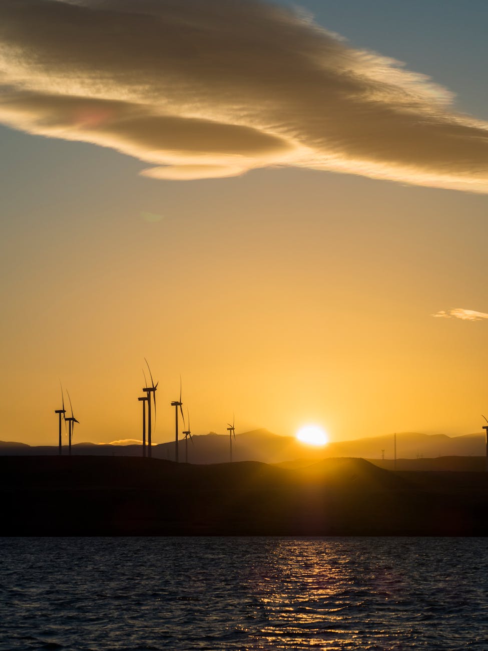 Solar and wind are covering all new power demand in 2025