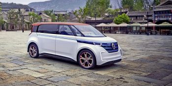 Volkswagen-cheaper-EV-minivan