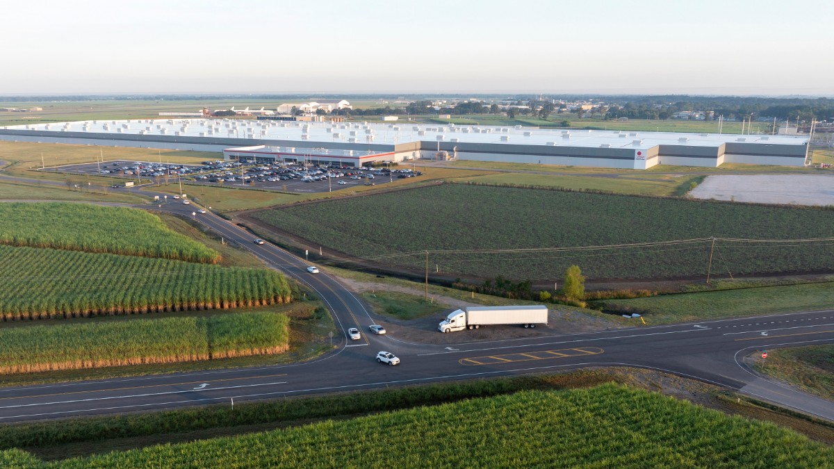 First Solar opens a Louisiana factory that’s 11 Superdomes big