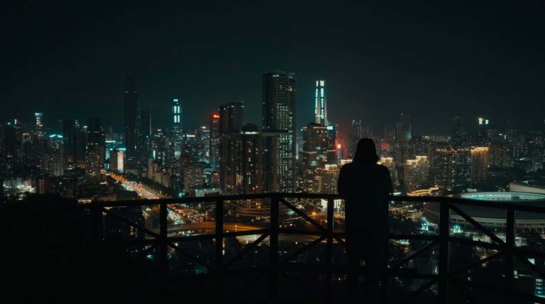 Fred Lambert standing over Shenzhen