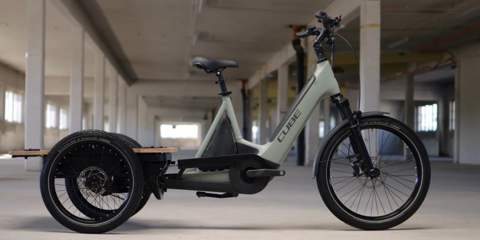 New tilting flatbed e-trike is like a pedal powered pickup truck