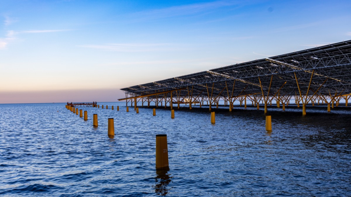 China brings the world’s first 1-GW offshore solar farm online