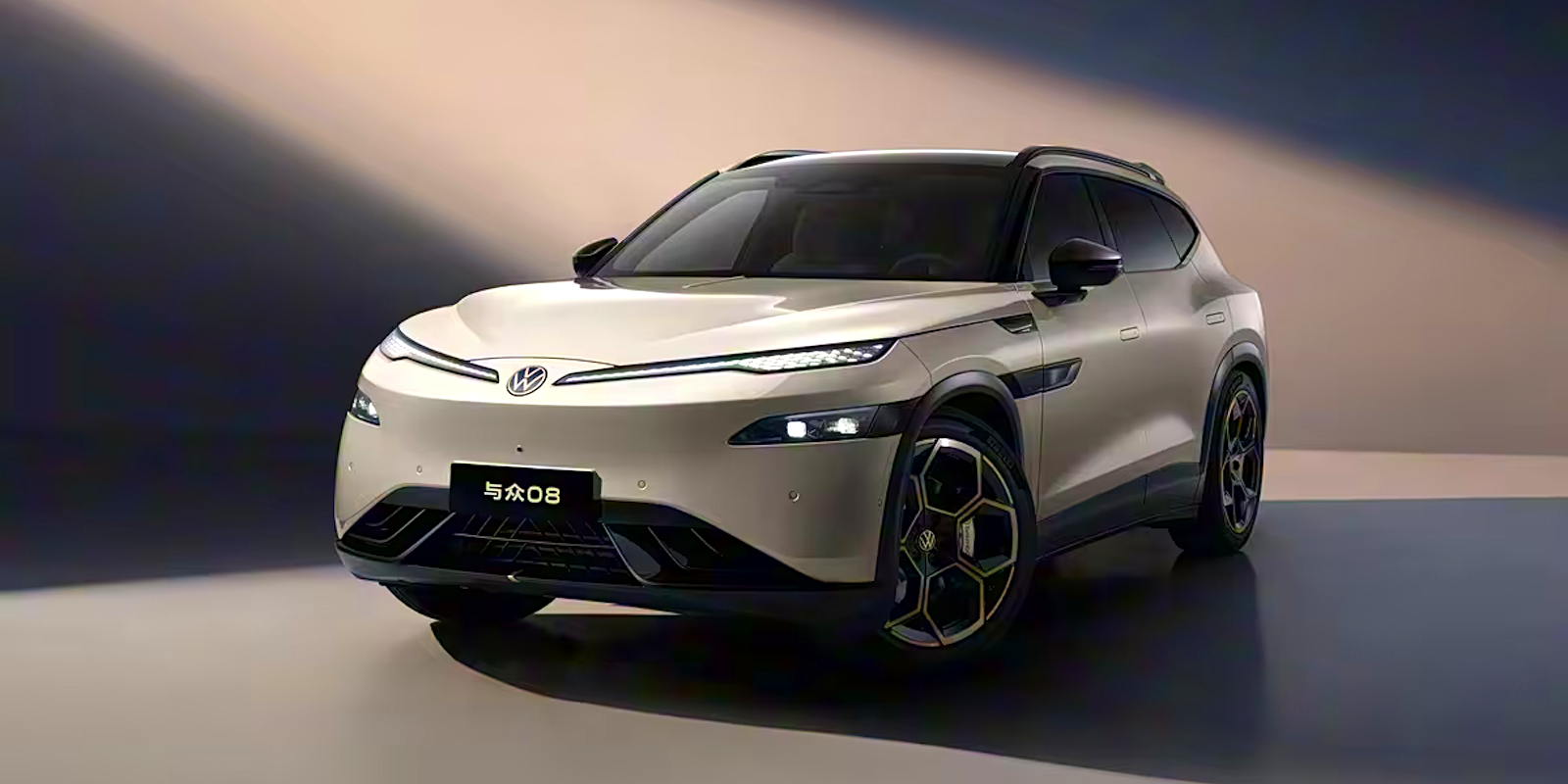 New electric VW packs XPeng tech, 800V electronics, and 425 mile range