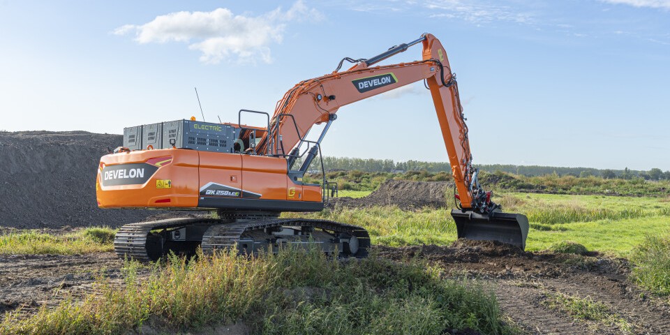 Develon launches new range of electric excavators