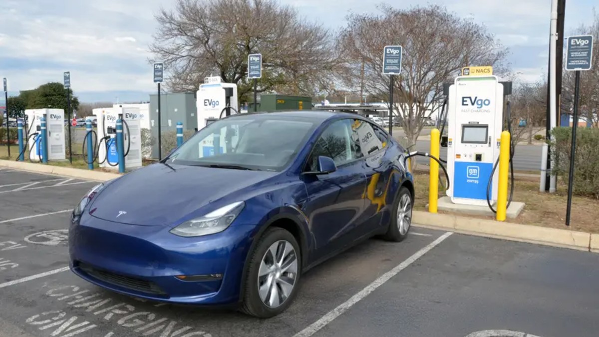 EVgo bets on NACS as Tesla’s charging port takes over US EVs