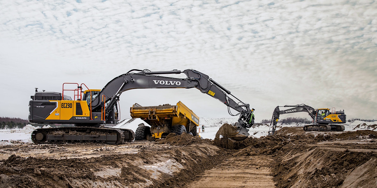 Lower your up-front cost on 2025 model year and newer Volvo excavators with a deal that will help you save even more down the road: