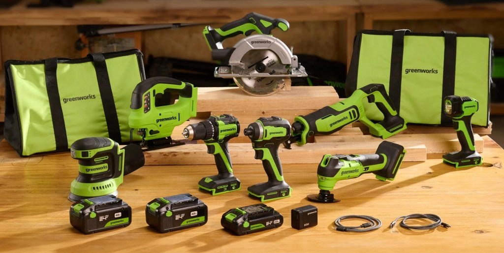 greenworks 8-tool combo kit