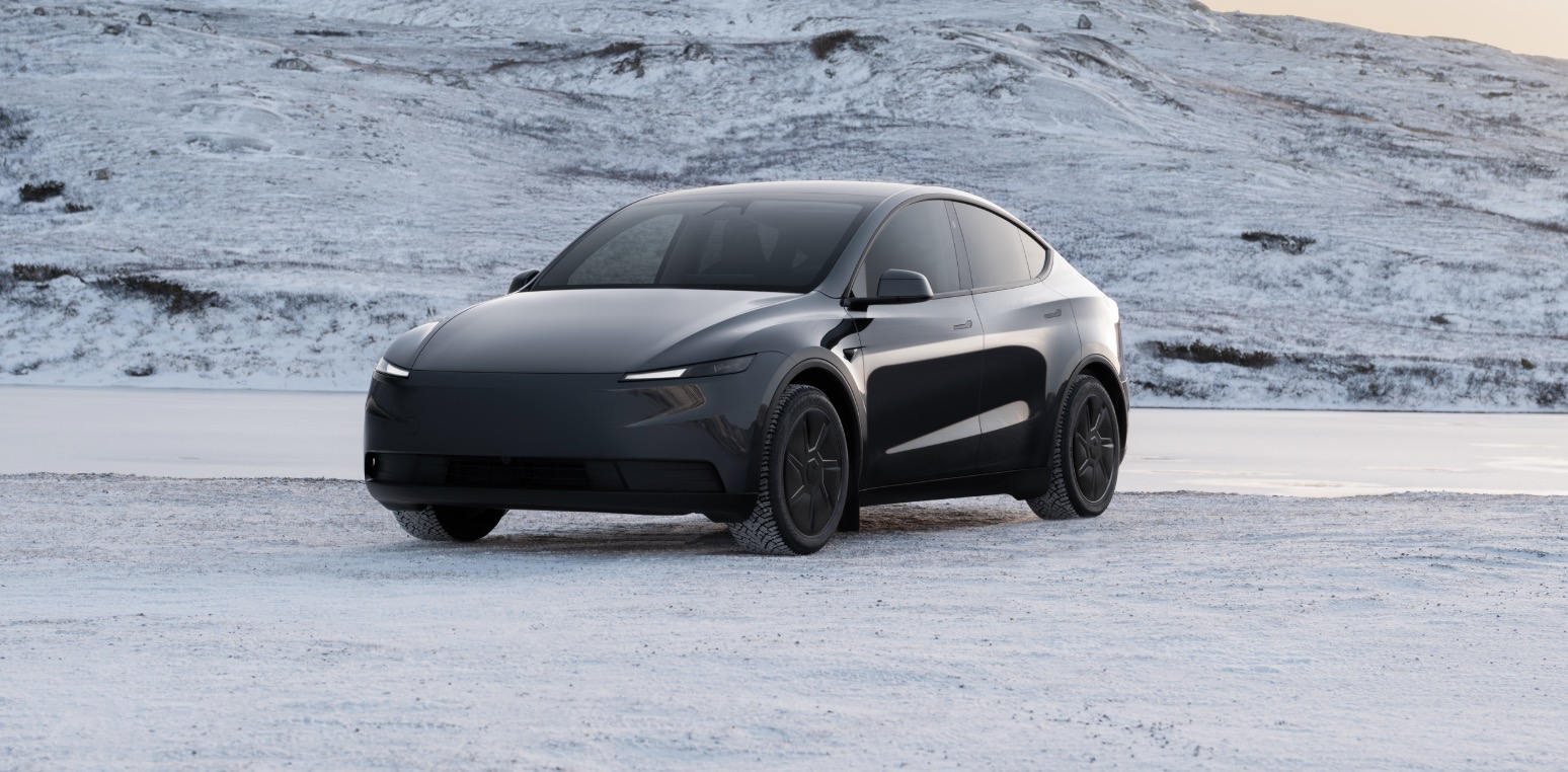 Tesla Model Y Standard AWD
