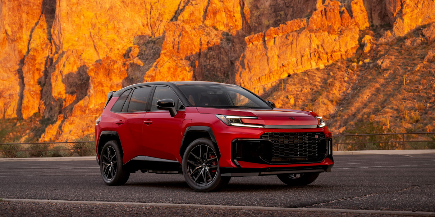 Toyota-new-RAV4-PHEV