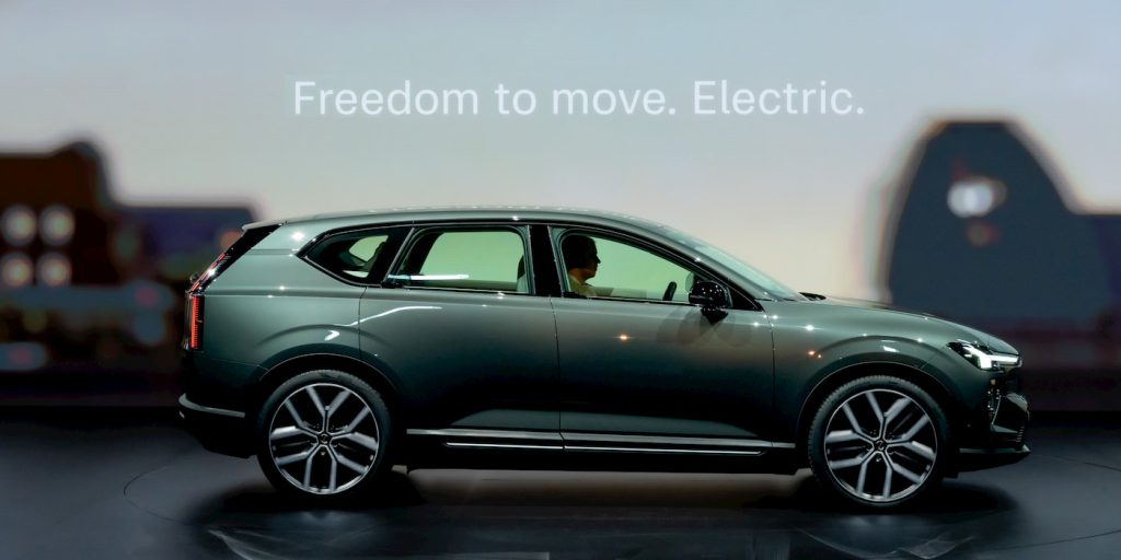 Volvo-EX60-prices-range-charging