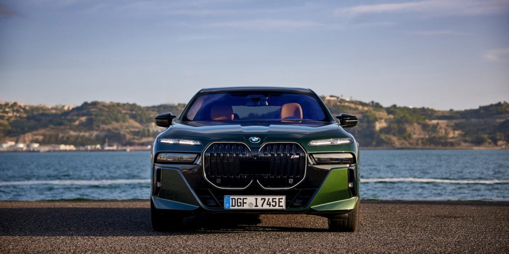 BMW-2027-i7-EV-update