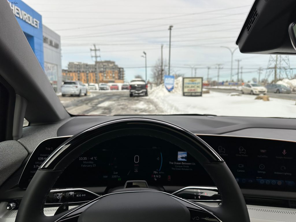 My view with the seat set to my liking. I can see the driver screen !