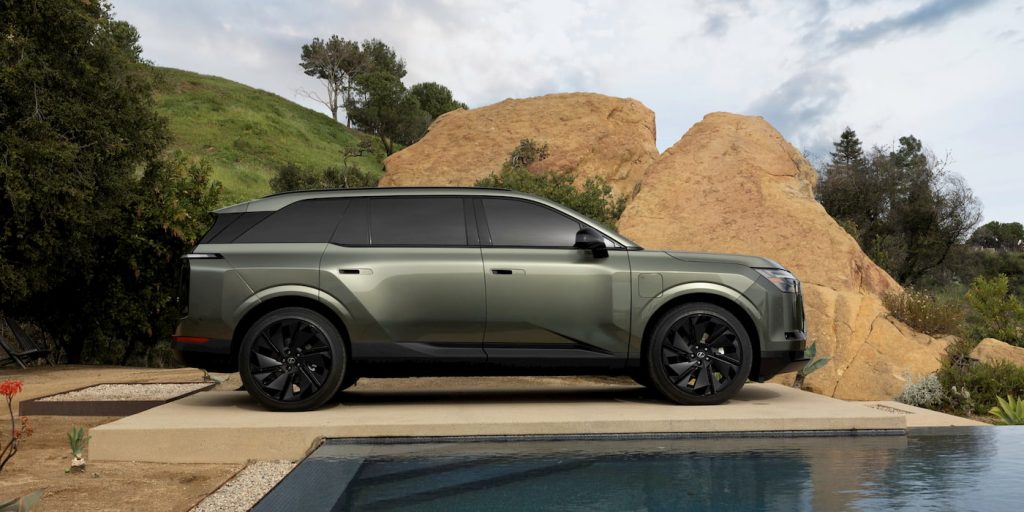 Lexus-3-row-luxury-electric-SUV