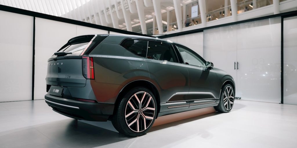 Volvo-EX60-prices-range-charging