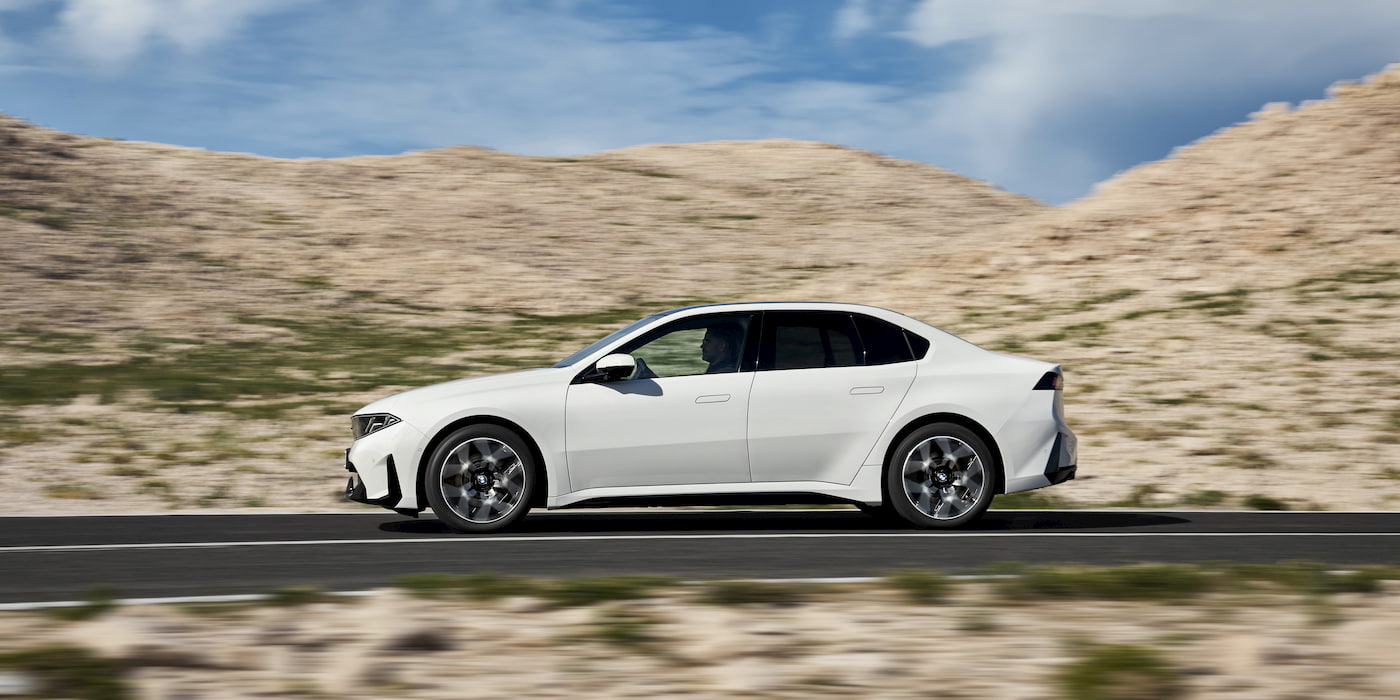 BMW can’t wait: i3 orders open months early as buyers rush in