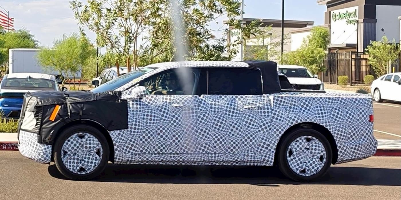 Ford-$30,000-EV-pickup-spotted-testing