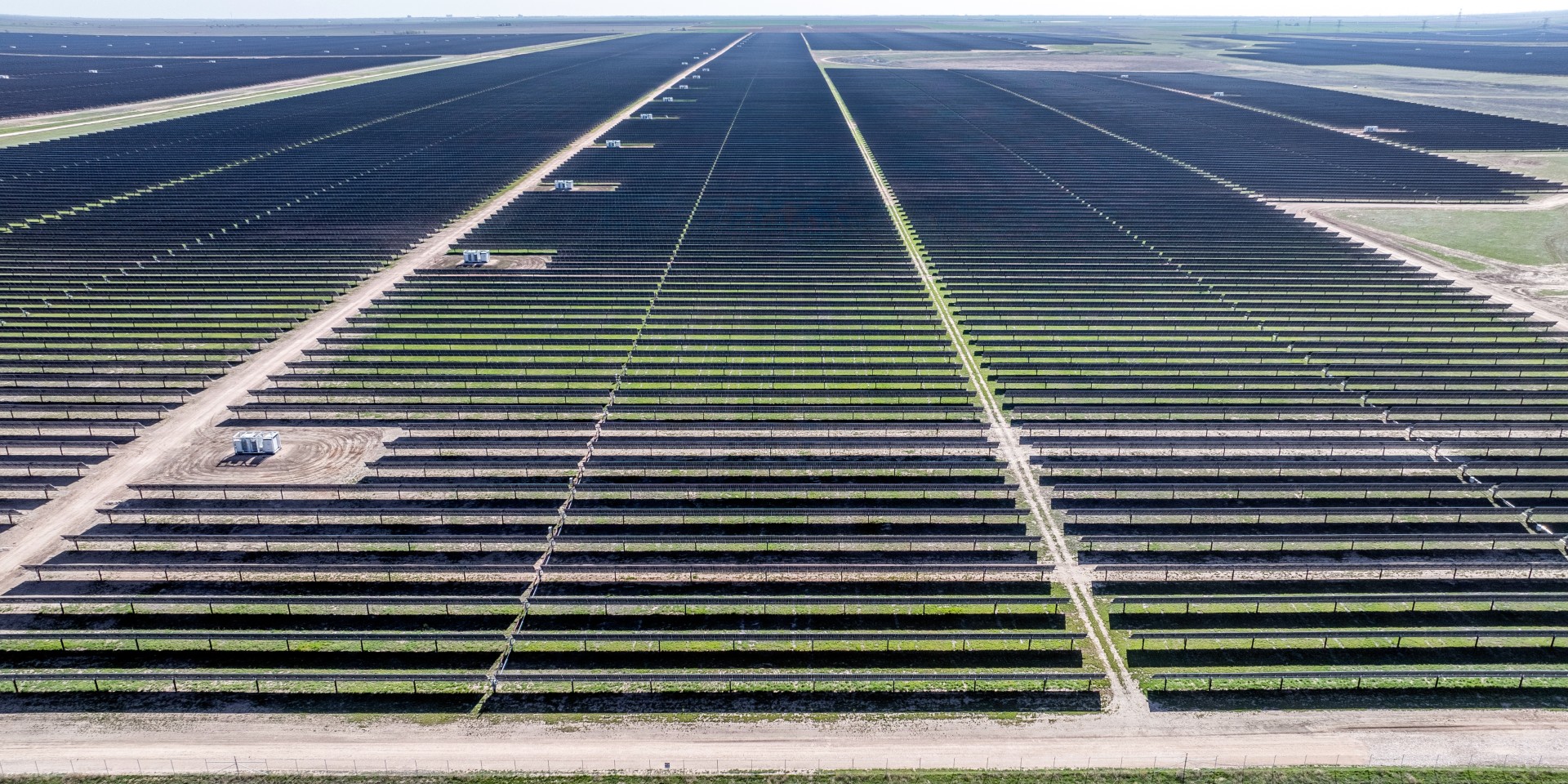 electrek.co - Michelle Lewis - Texas adds another huge solar farm as ERCOT grid demand soars