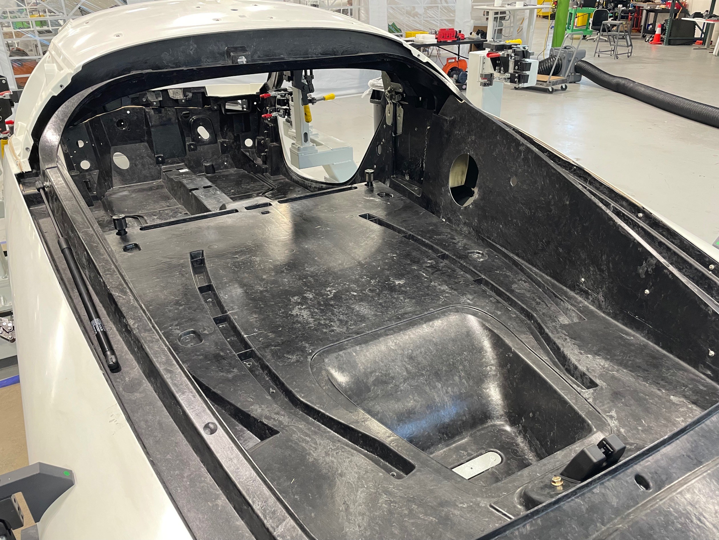 We toured the Aptera factory to see if the solar EV company is gonna ...