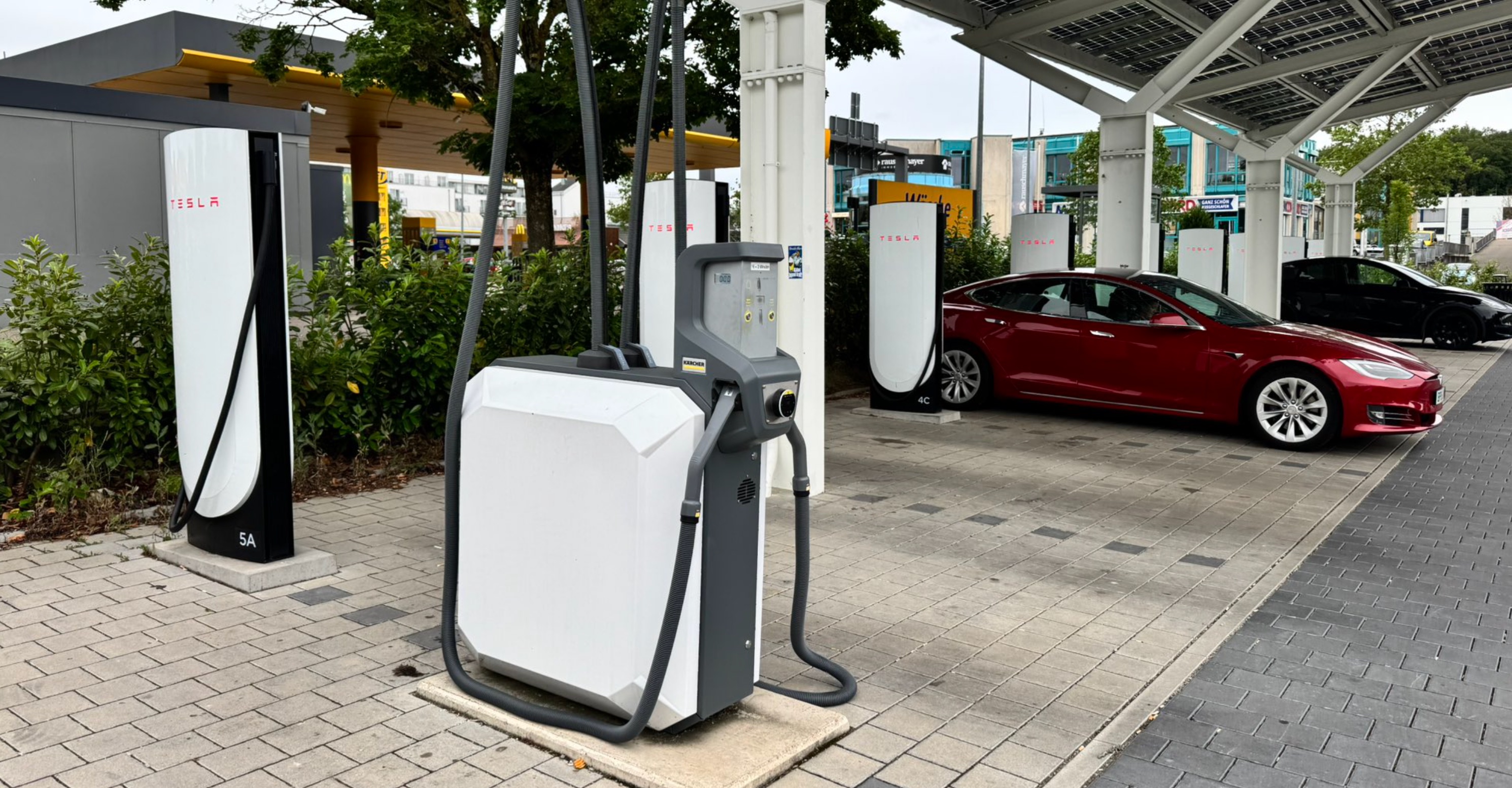 Tesla Supercharger vacuum