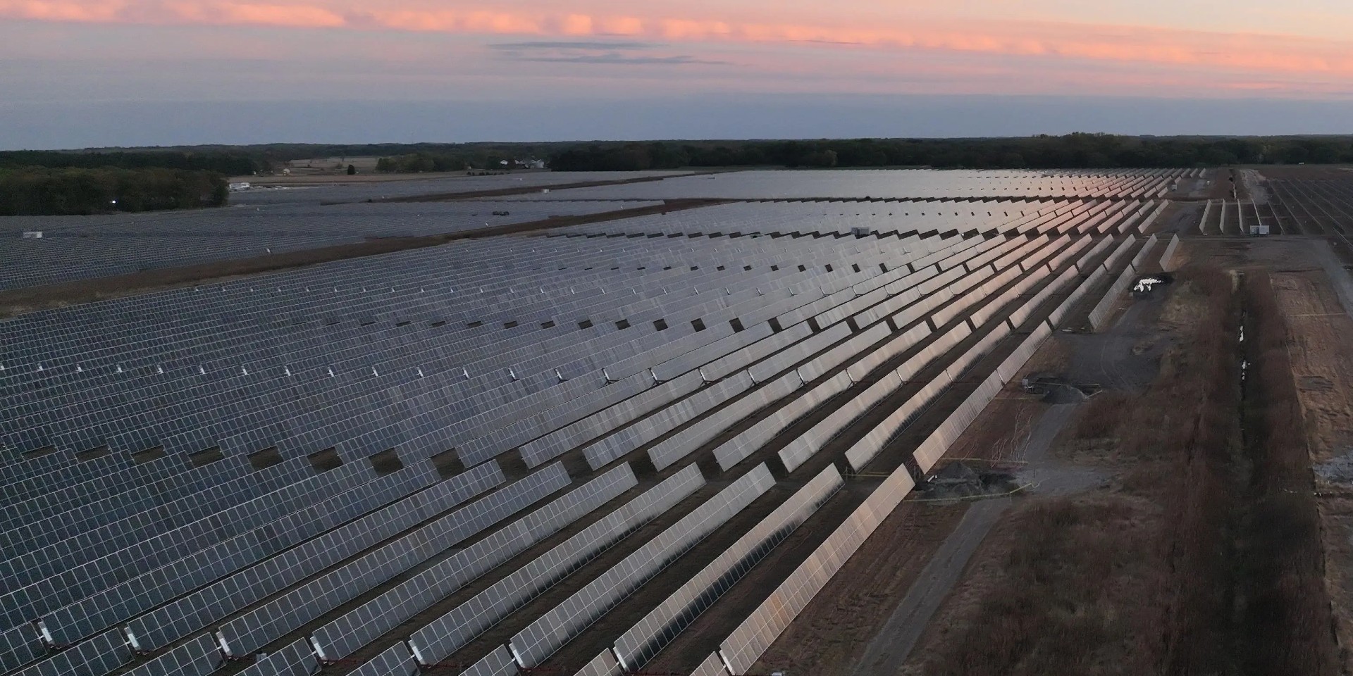 electrek.co - Michelle Lewis - One company is building a massive 1.4 GW solar portfolio for Meta