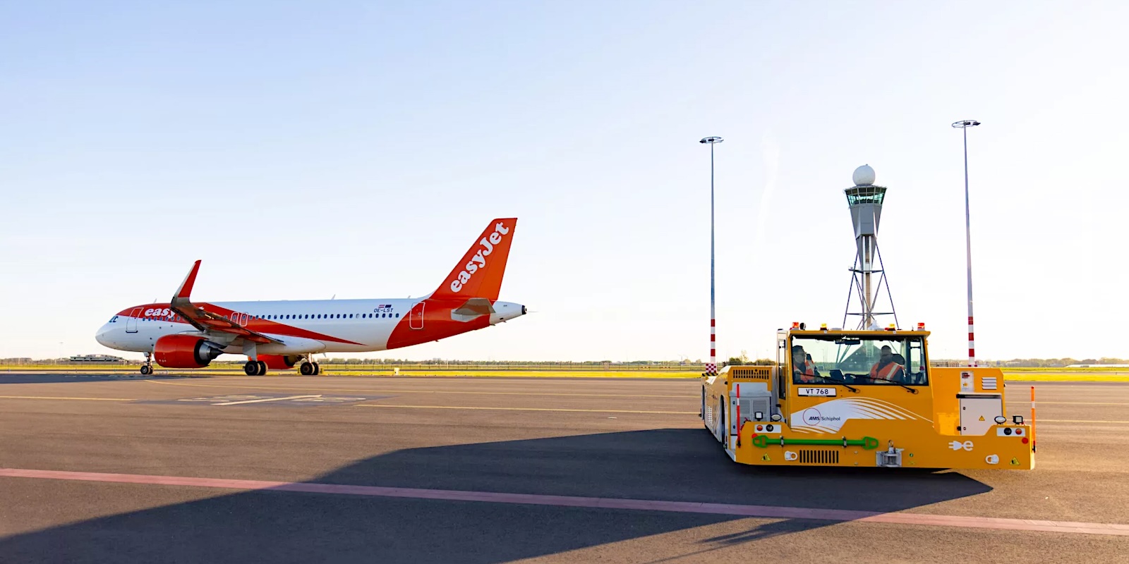 Meet the electric aircraft tug that’s cutting ground…