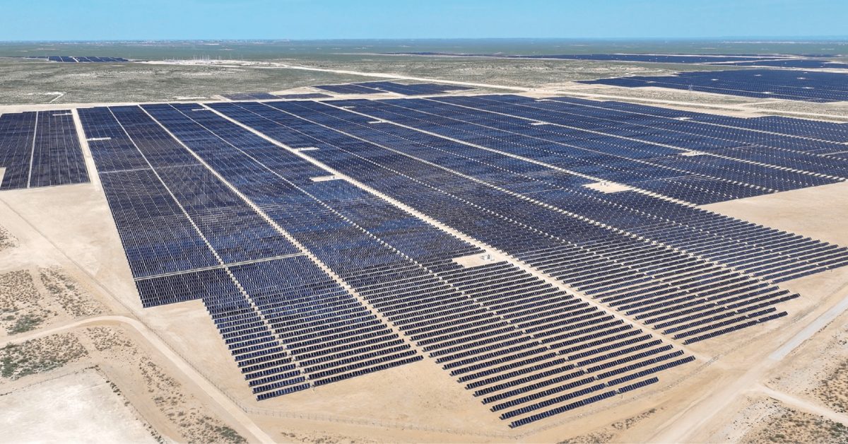 Renewables Expected to Overtake Natural Gas Capacity by Summer 2027, EIA Data Shows