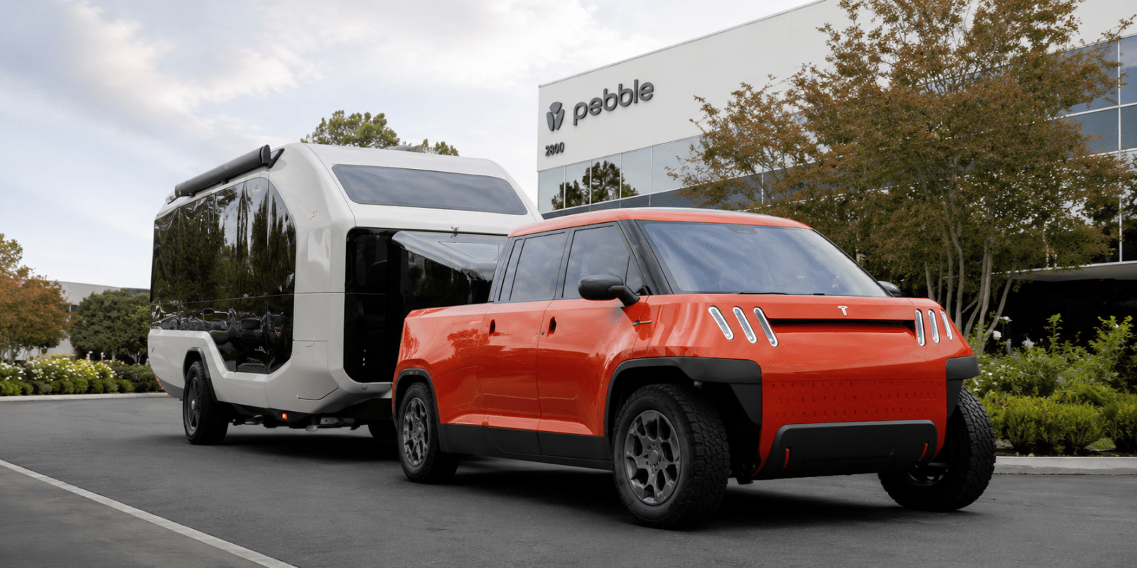 Telo truck pulls pebble trailer