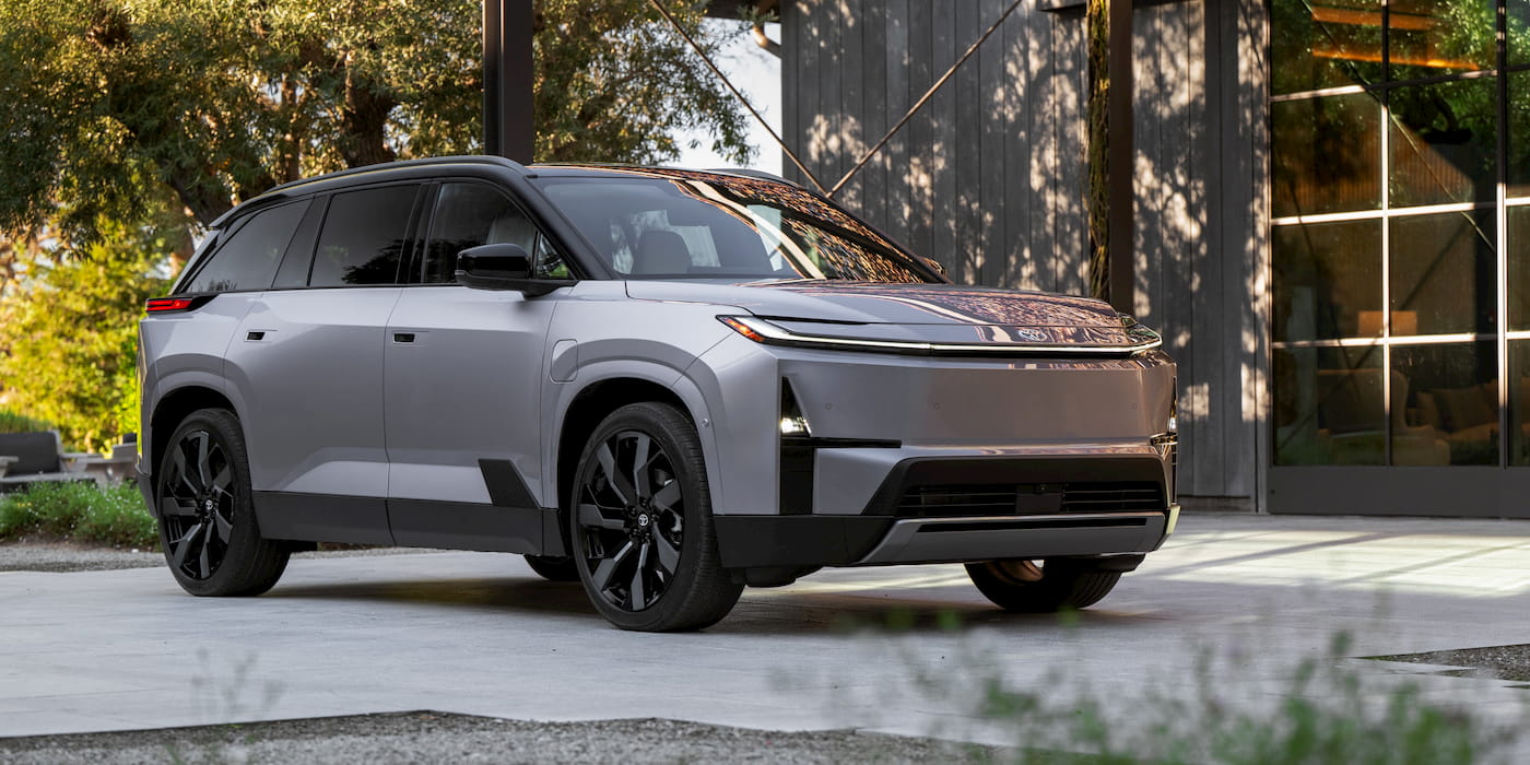 Toyota-delays-Highlander-EV