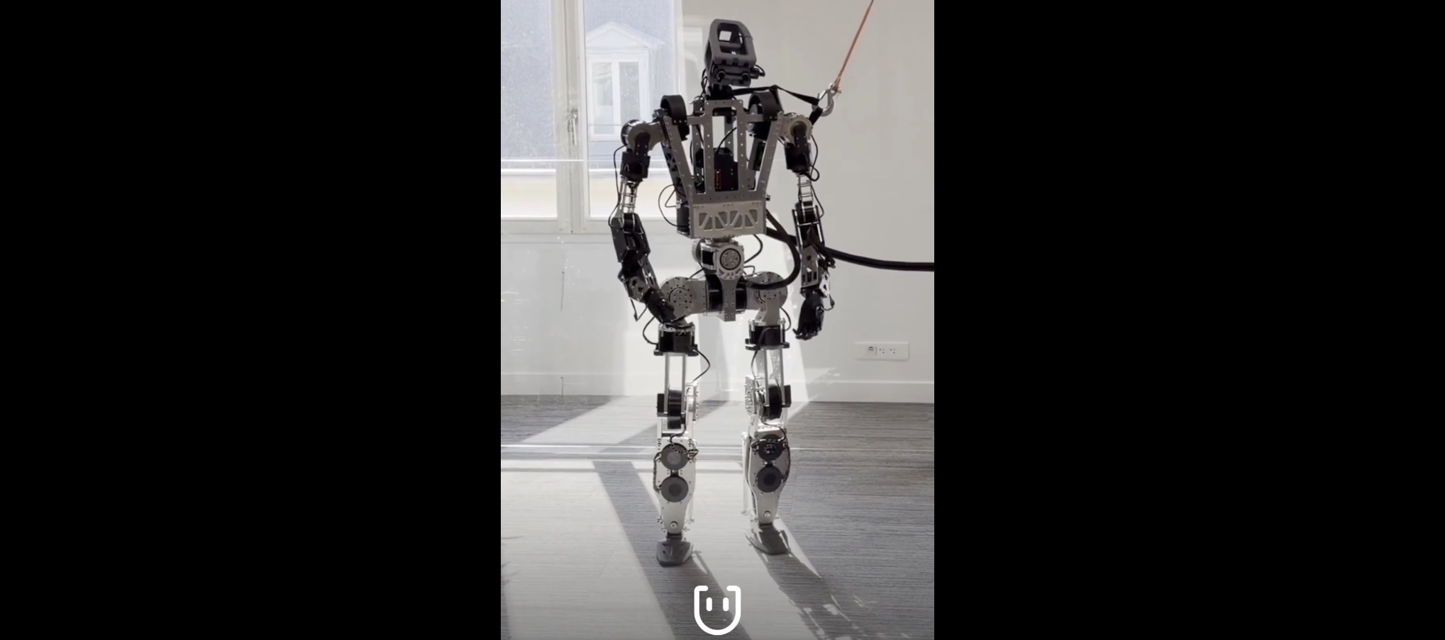 electrek.co - Fred Lambert - Ex-Tesla Optimus scientist unveils European humanoid robot startup