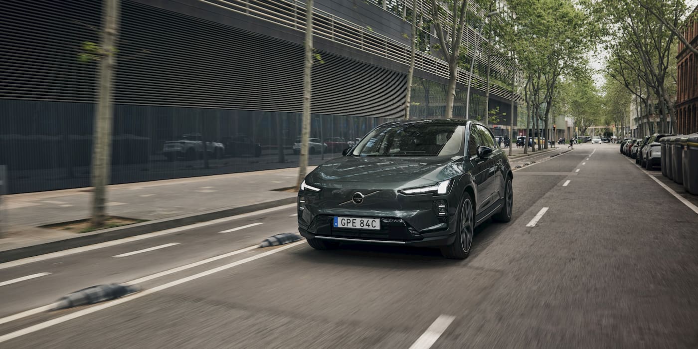 Volvo-EX60-first-deliveries