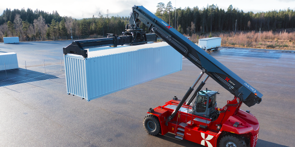 Kalmar is building – and selling! – these massive electric reach stackers in China